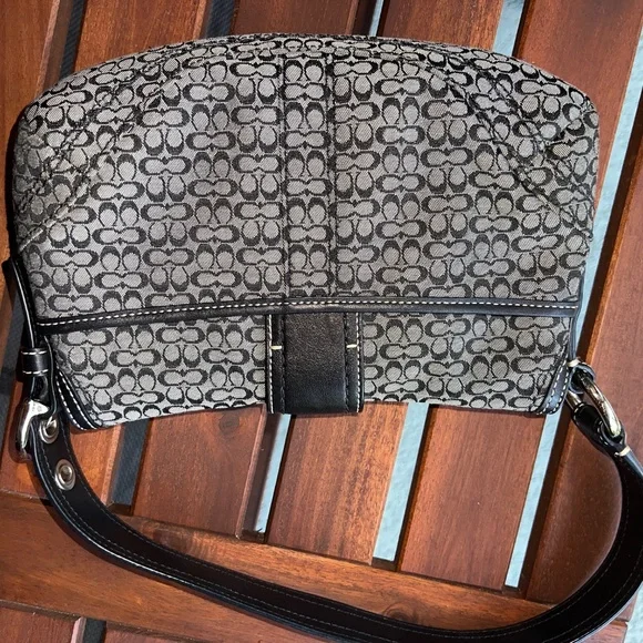 Coach Vintage Soho Signature C Black Monogram Y2K Shoulder Handbag Purse F12308 - Picture 7 of 14